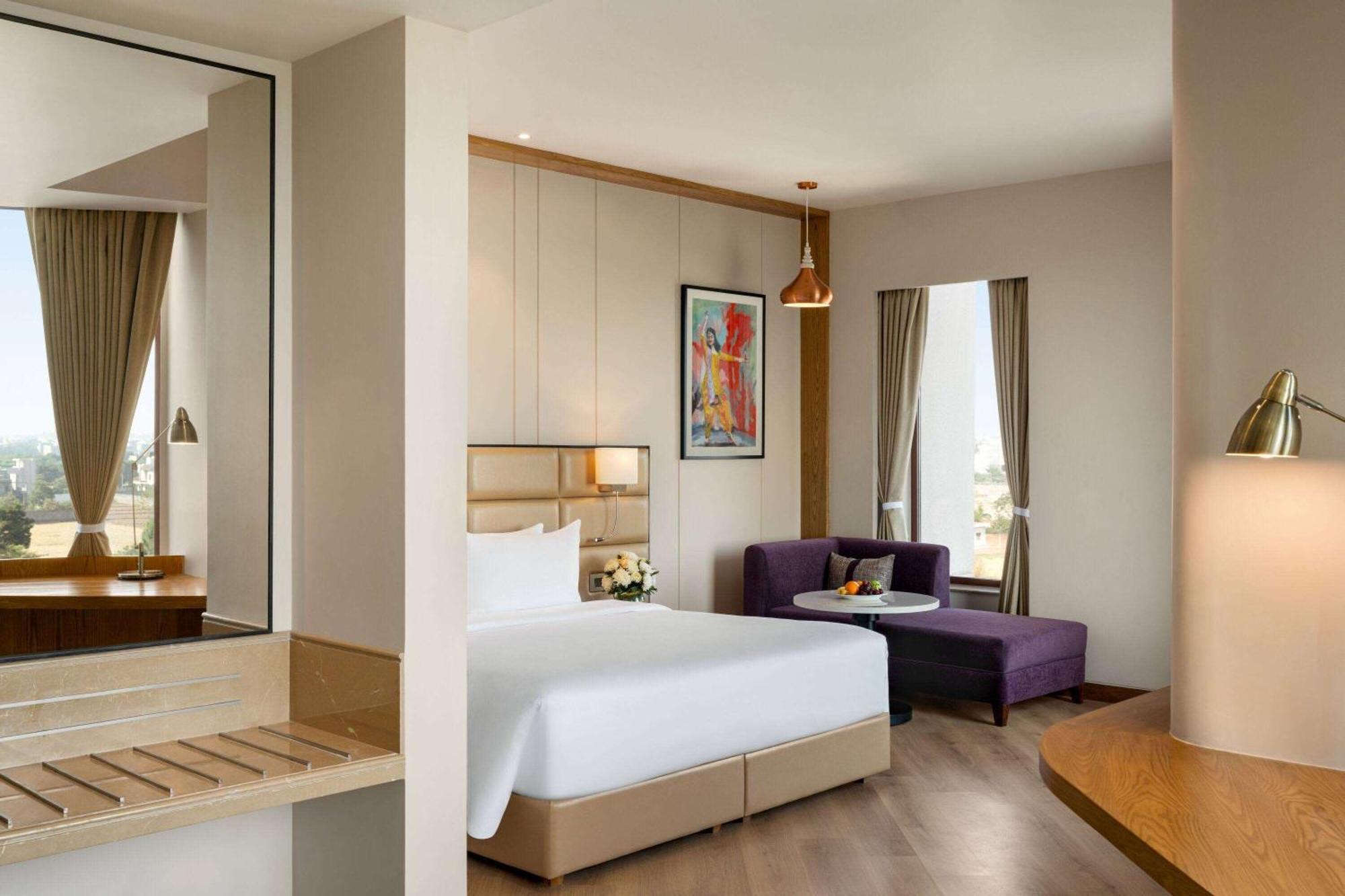 Ramada Encore By Wyndham Amritsar Airport Eksteriør bilde
