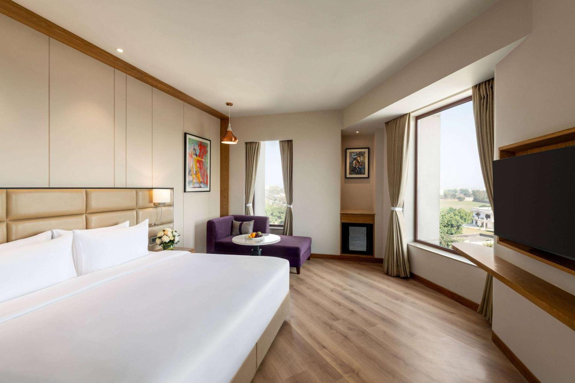 Ramada Encore By Wyndham Amritsar Airport Eksteriør bilde