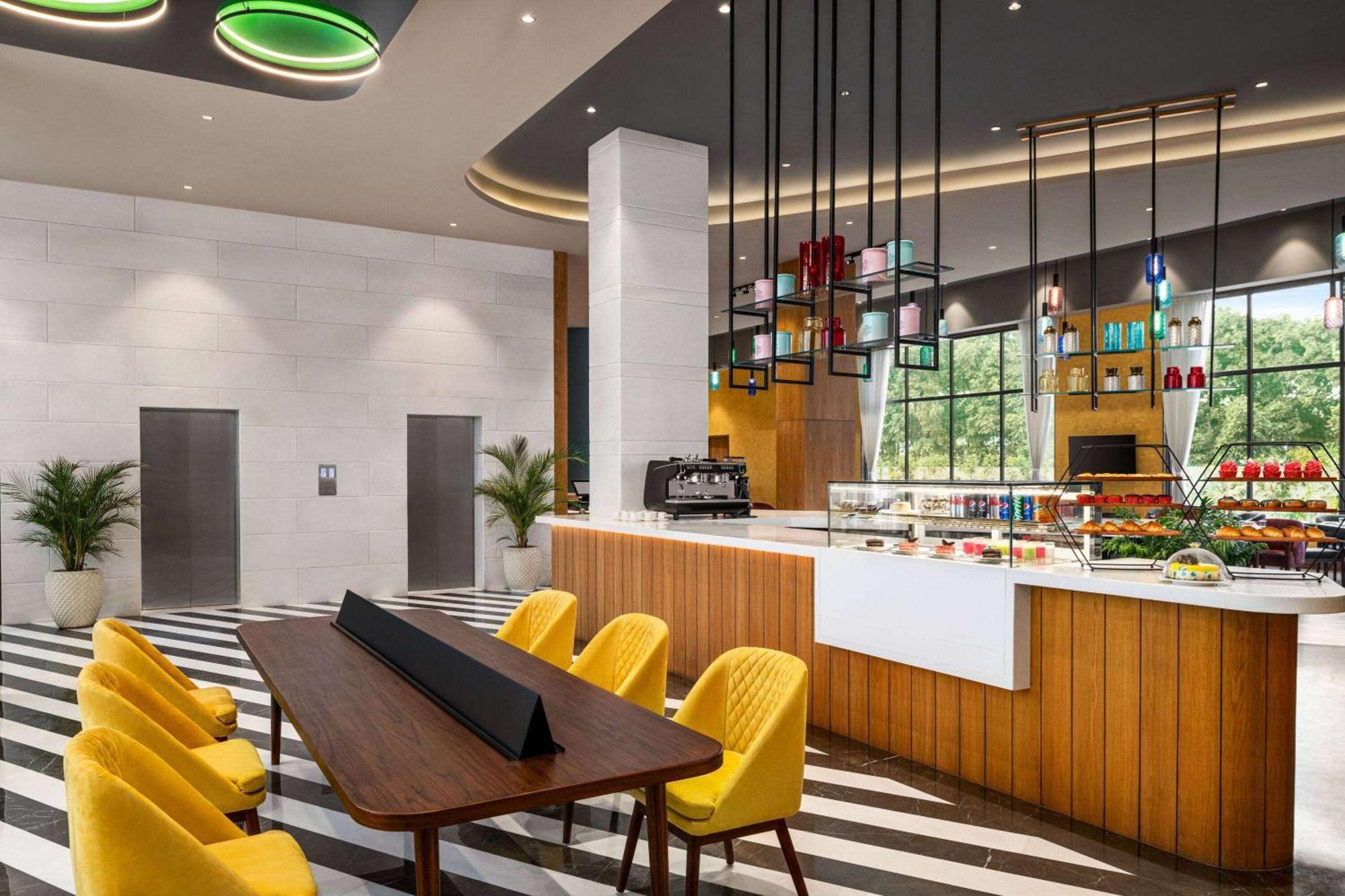 Ramada Encore By Wyndham Amritsar Airport Eksteriør bilde